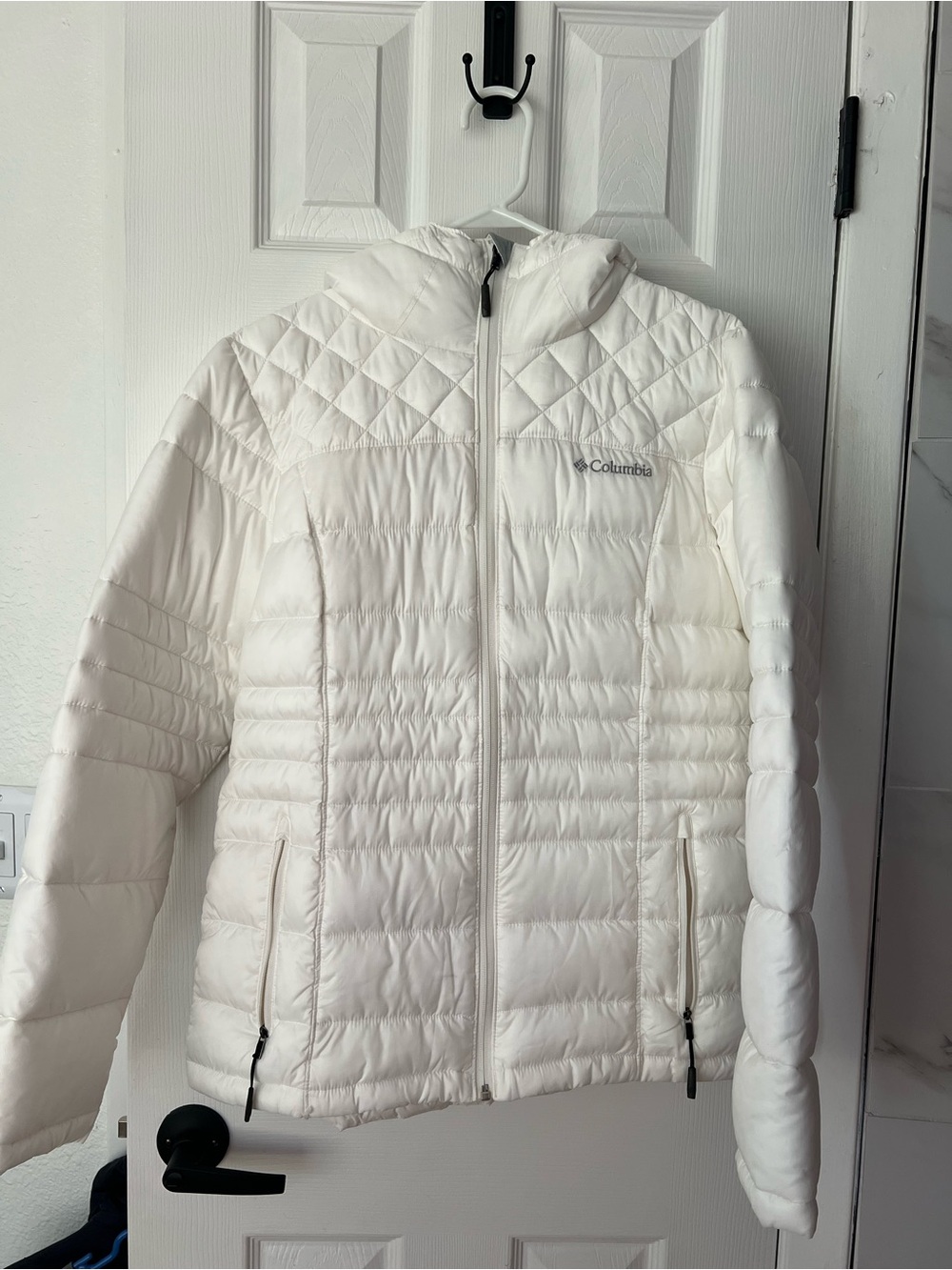 Columbia White Quilted Puffer Jacket